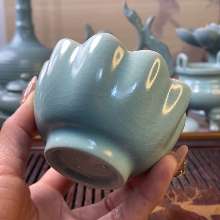 原产地汝瓷莲花杯