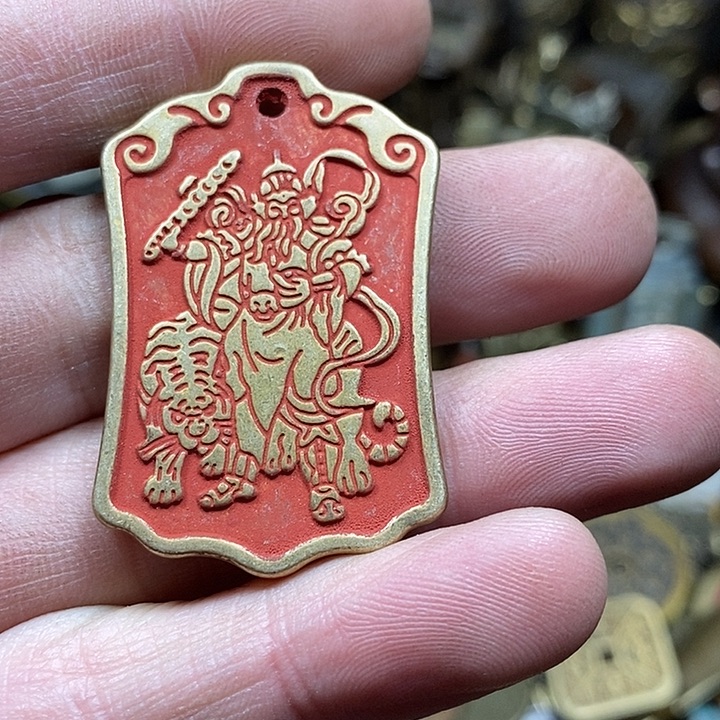 海***游小杨推荐铜物件一个