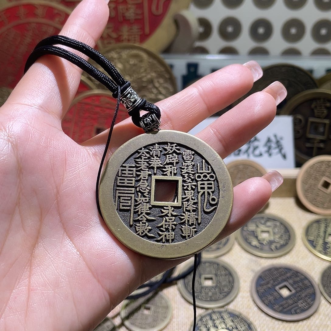 铜铜现代仿制工艺品花钱