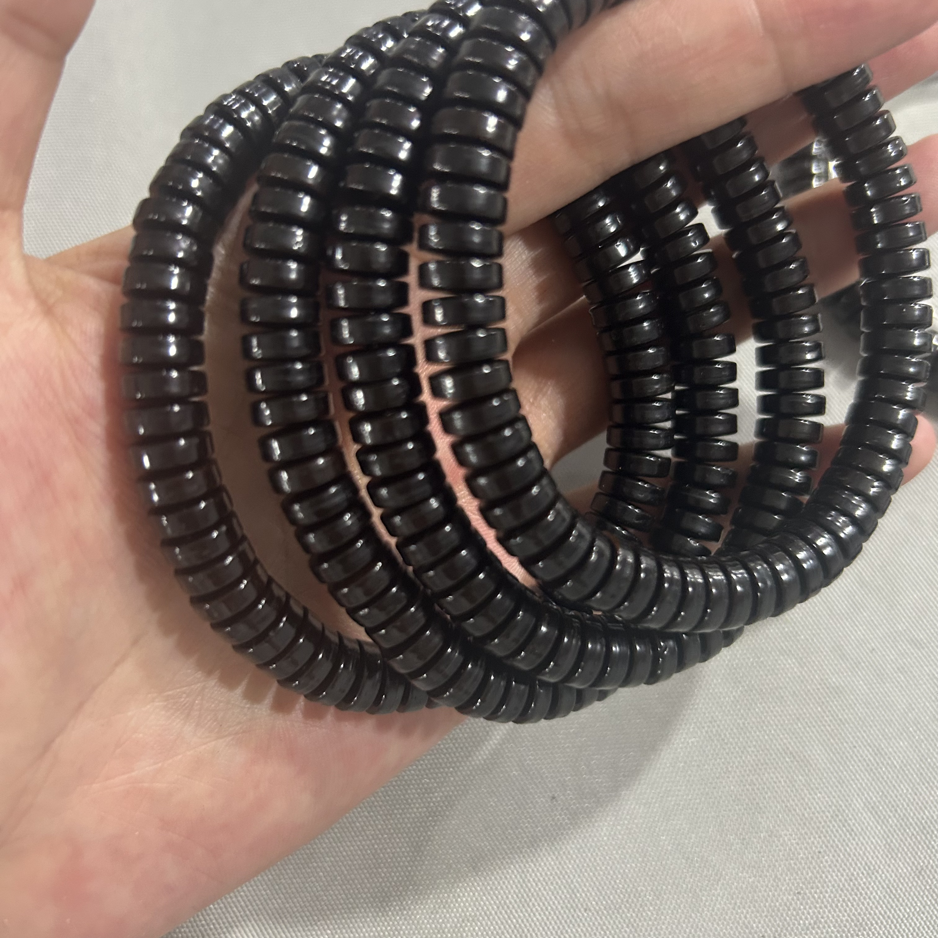 A613 黑金椰蒂 卡8*3 片珠 单圈手串 多样性发其一