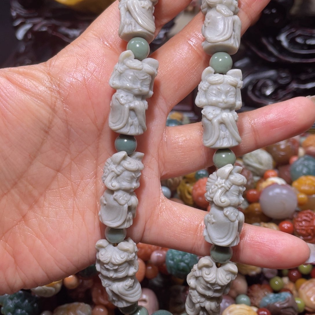 石英质玉手链未镶嵌