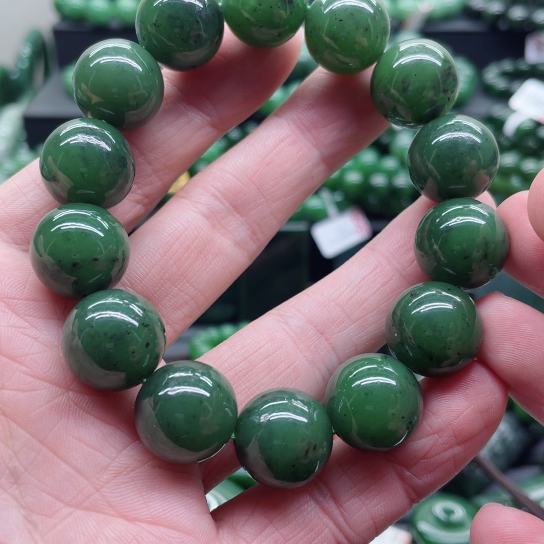 和田玉（碧玉）未镶嵌手链