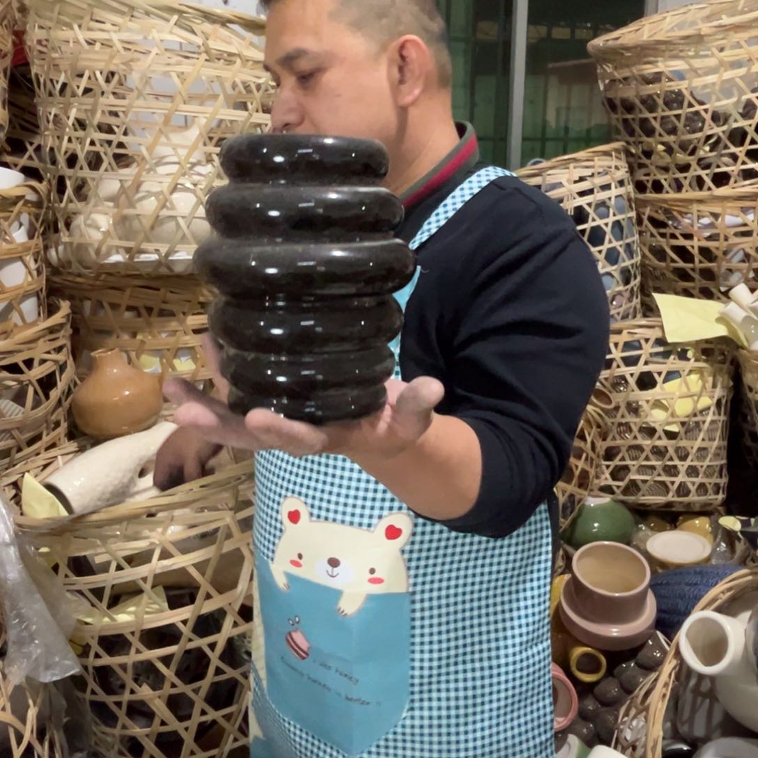 摆件72 号高中低温陶瓷瓶（部分微瑕）