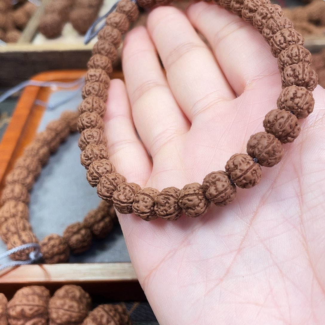 金刚菩提手串陆**弟老树梅花9➕手持