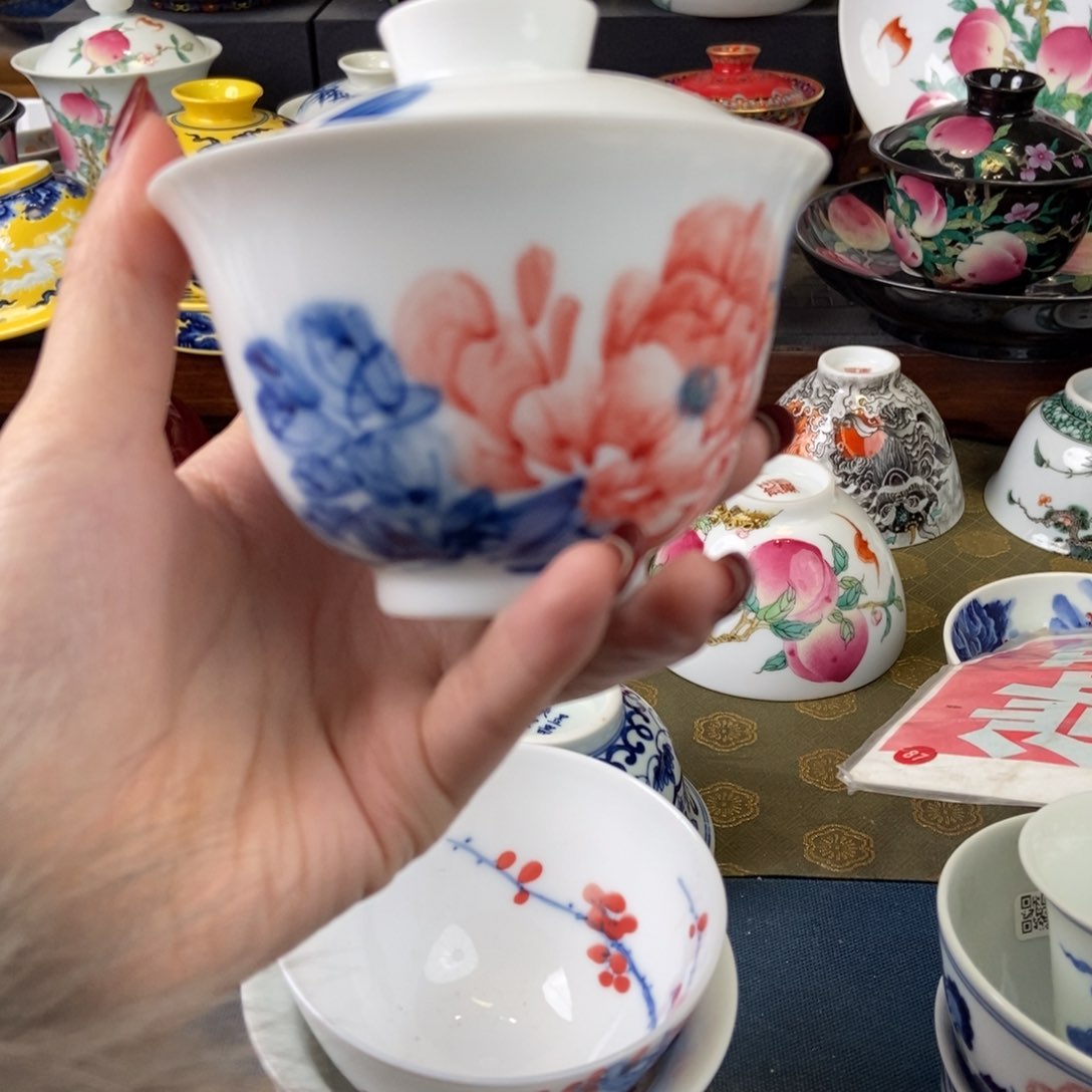 陶瓷艺术家的作品是一种