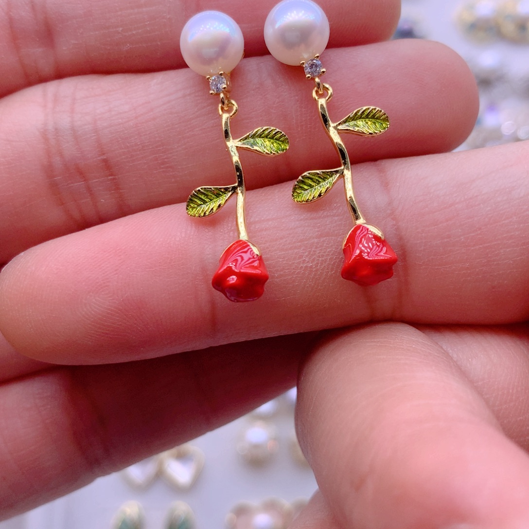 淡水珍珠合金耳饰