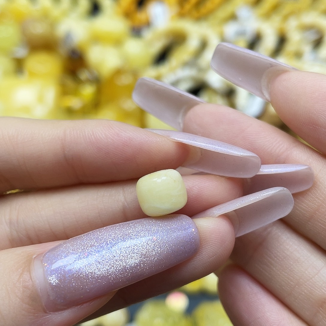 琥珀未镶嵌裸石老型9✖️8mm瑕