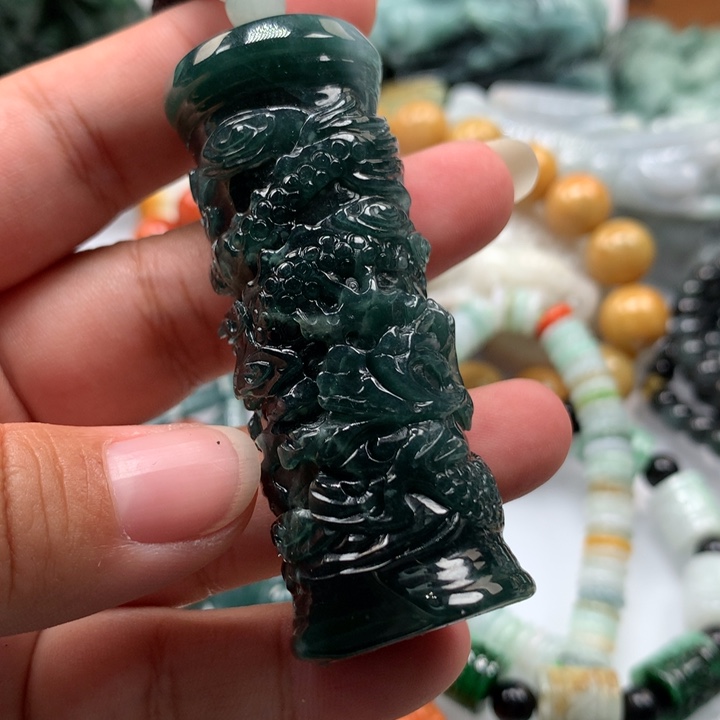 翡翠颈饰未镶嵌保真天然A货翡翠