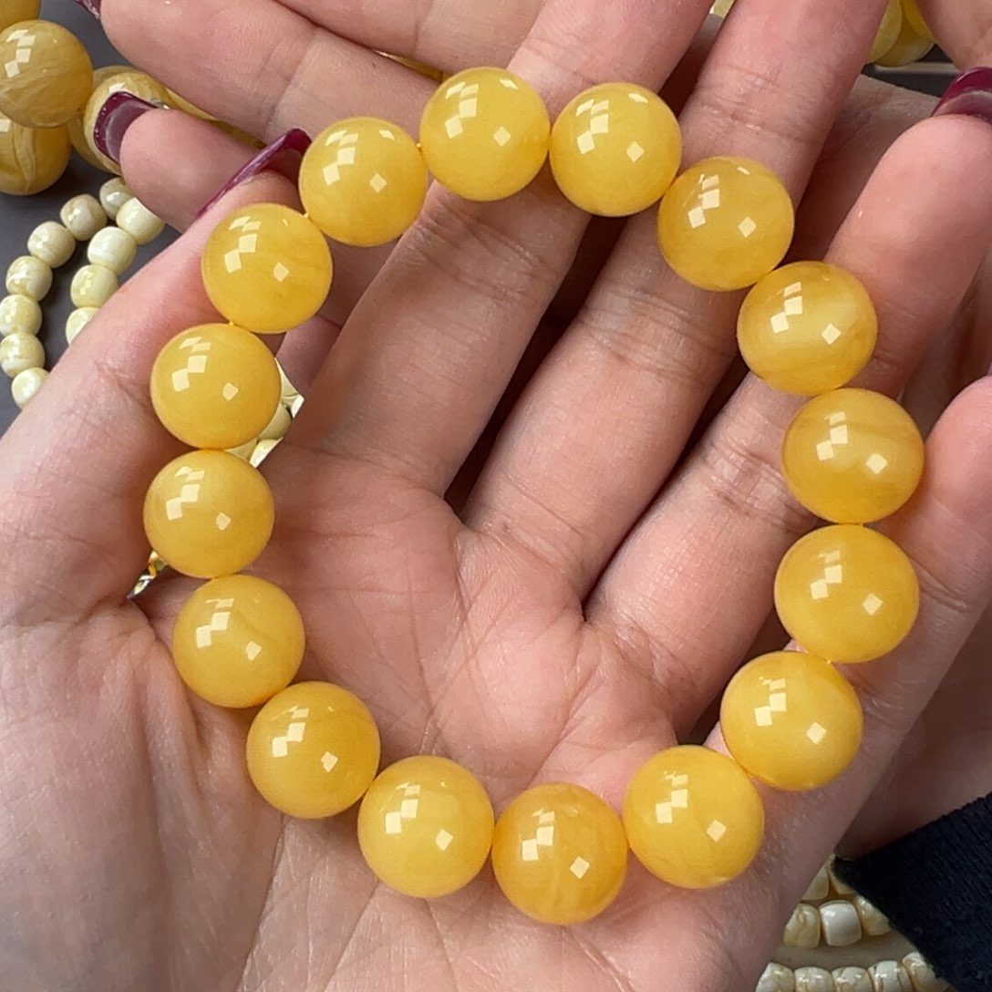 琥珀手链未镶嵌21.36鸡油黄