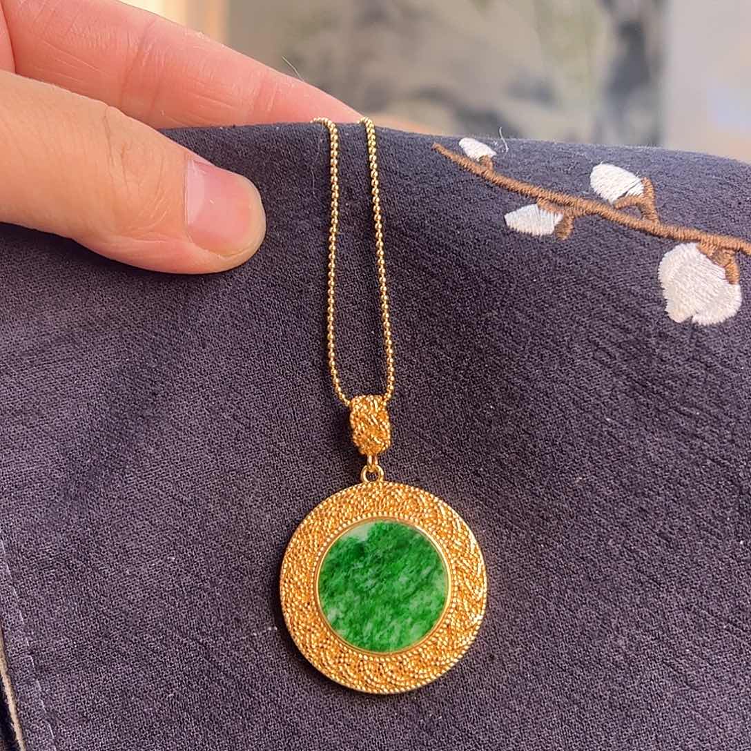 翡翠吊坠(不含链)银S925镶嵌芸*缅甸翡翠A货吊坠