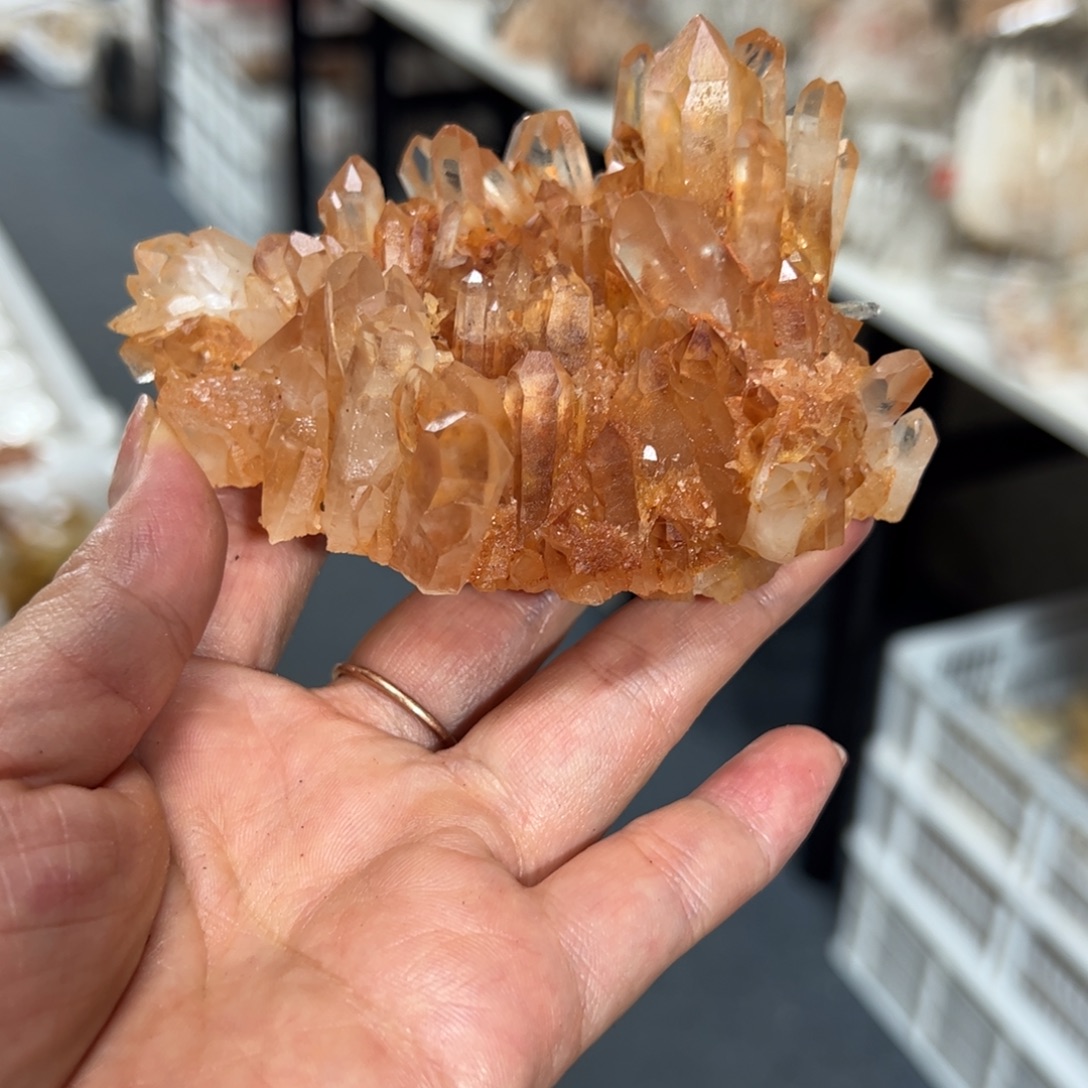 l***w未镶嵌珠宝半成品水晶