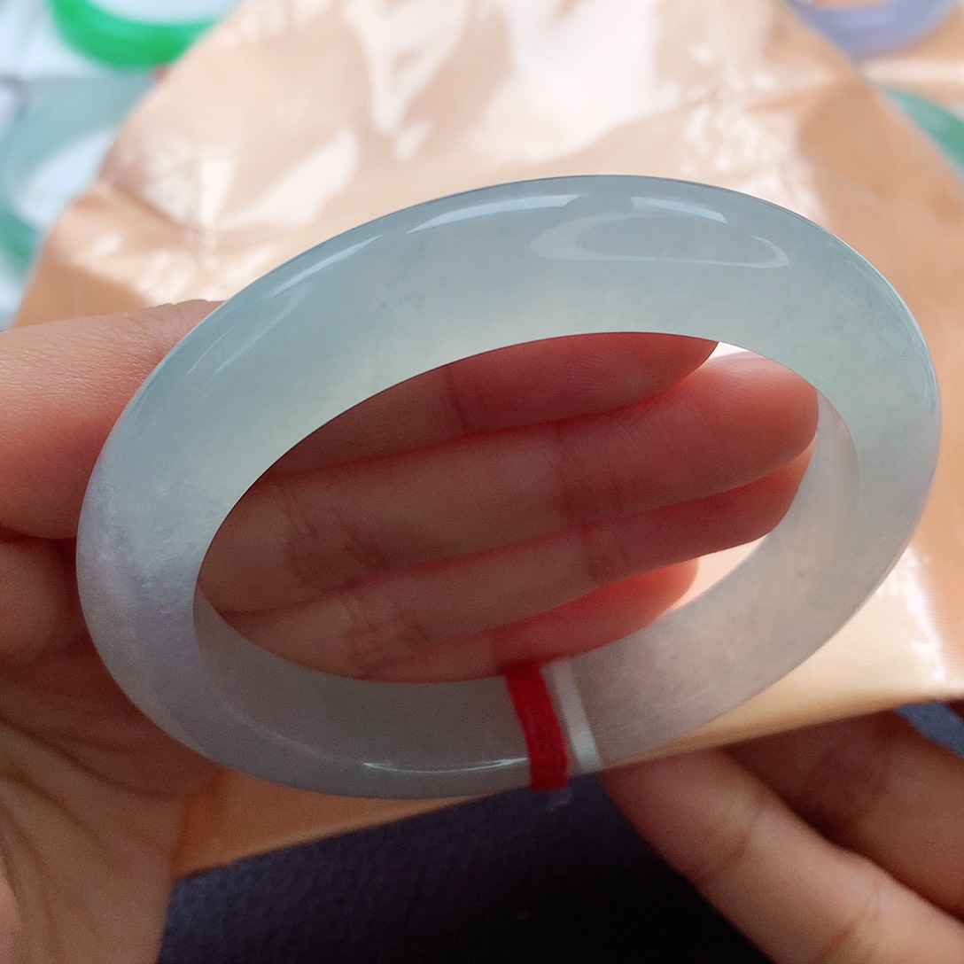 翡翠手镯未镶嵌冰 透 净