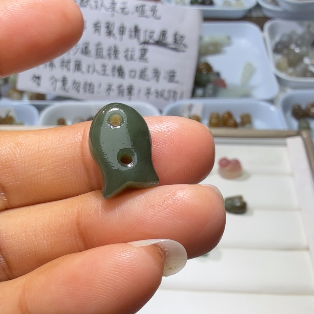 和田玉未镶嵌珠宝奇石