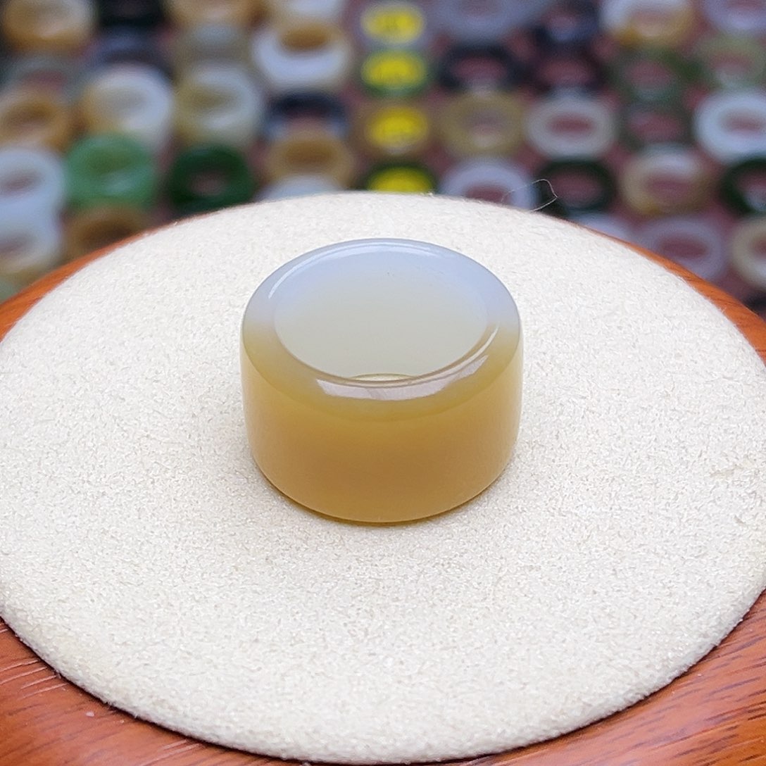 和田玉戒指未镶嵌17.4内径半山水