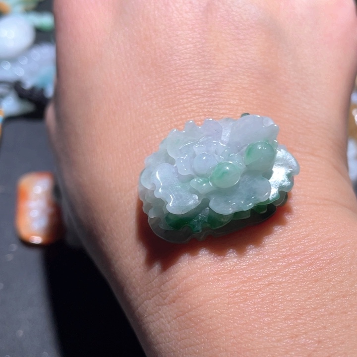 【闪购商品】翡翠颈饰未镶嵌天然翡翠