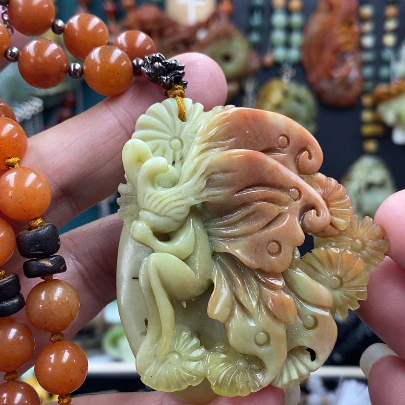 【闪购商品】蛇纹石玉未镶嵌吊坠