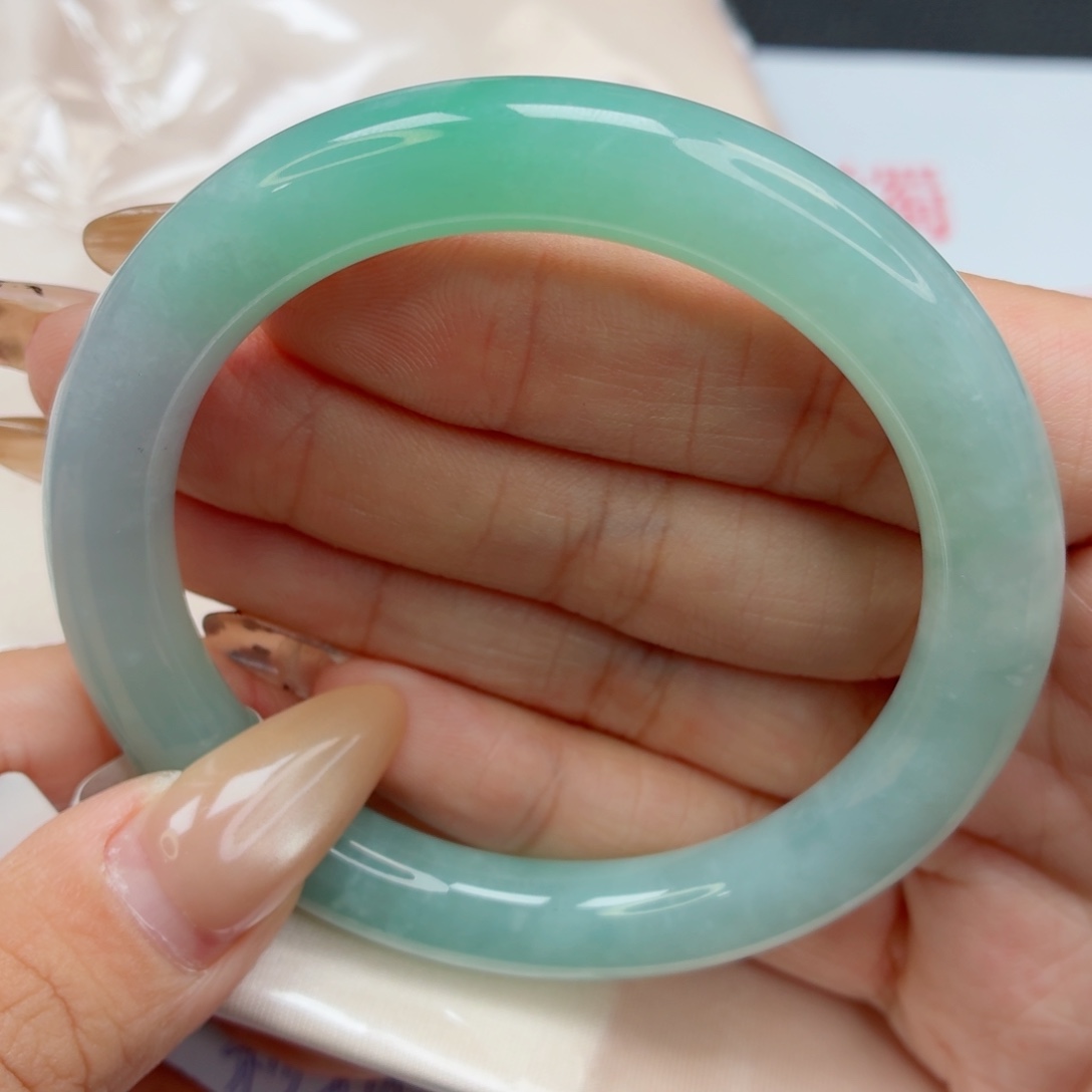 未镶嵌手镯翡翠54