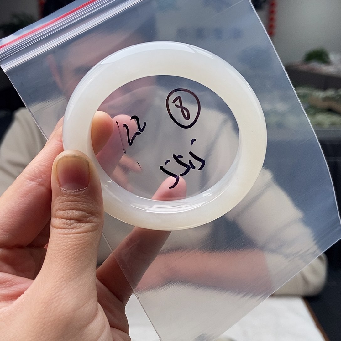 和田玉颜色多样性发拍一发一未镶嵌