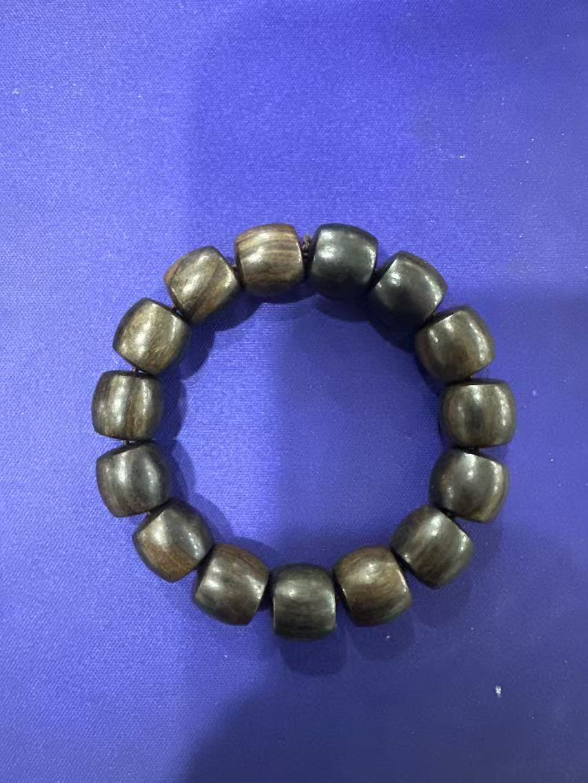 T49 沉木1.4cm直切手串