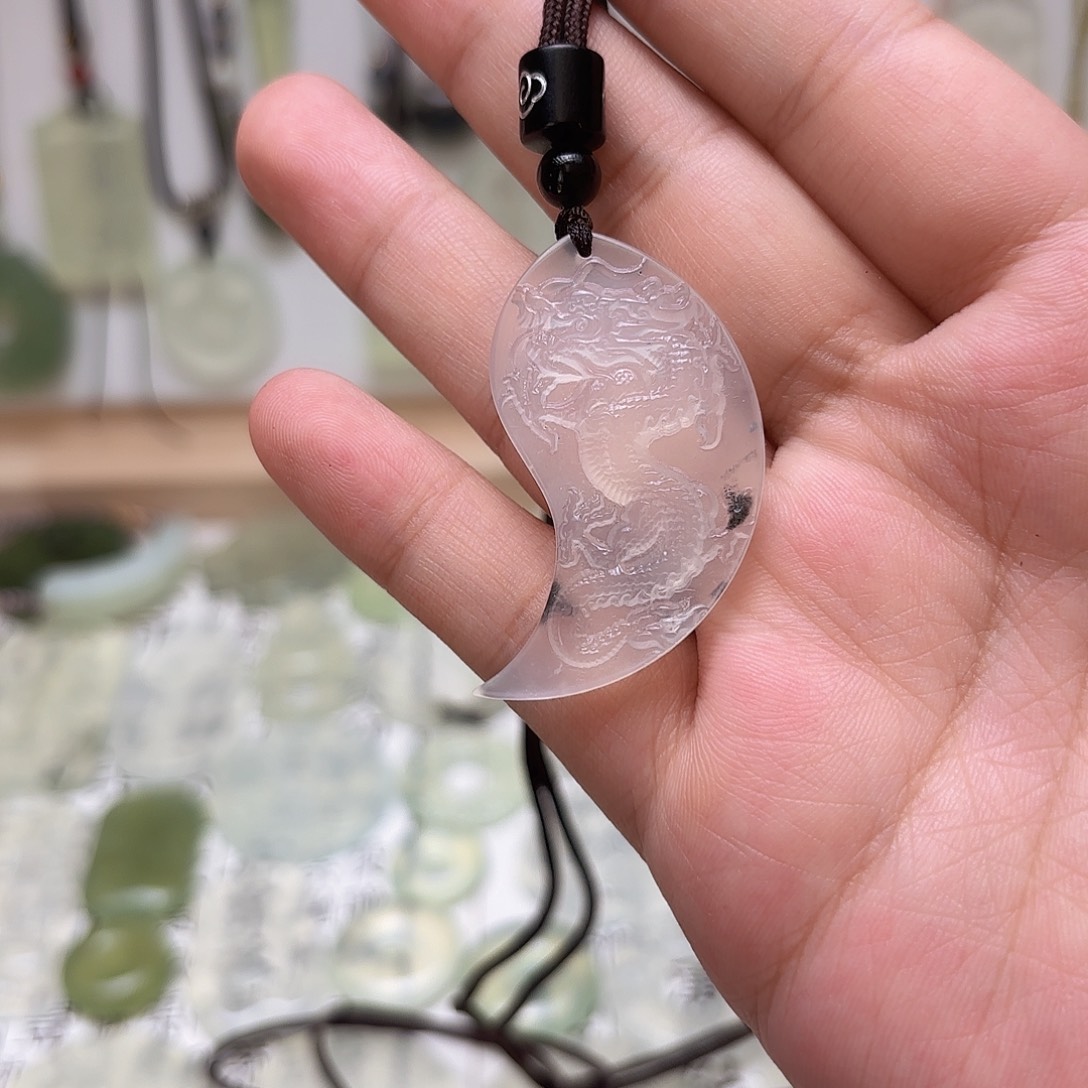 蛇纹石玉合金颈饰
