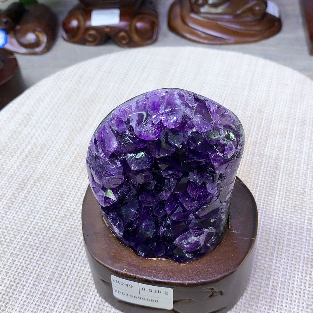 紫晶大型摆件（非配饰）未镶嵌