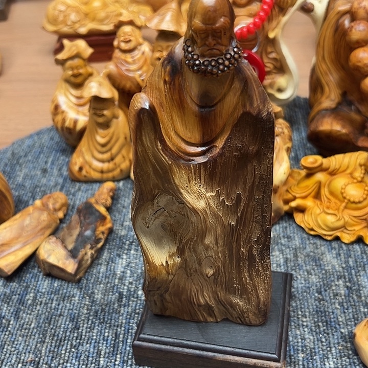 柏木太行崖柏手把摆件