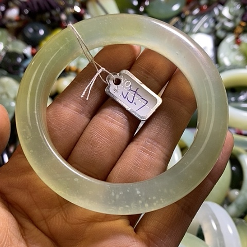 岫玉手镯未镶嵌56-55口径