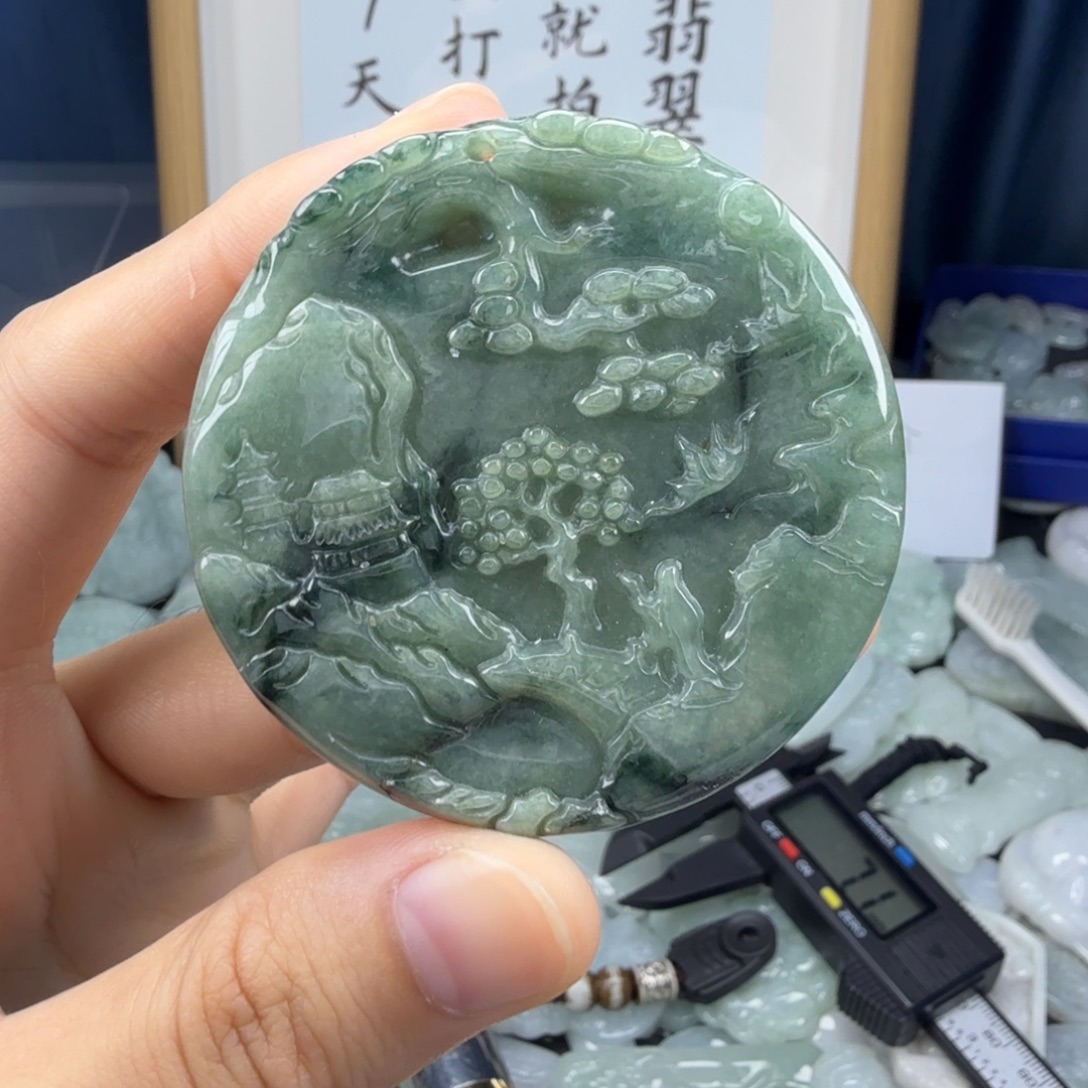 颈饰未镶嵌翡翠翡翠