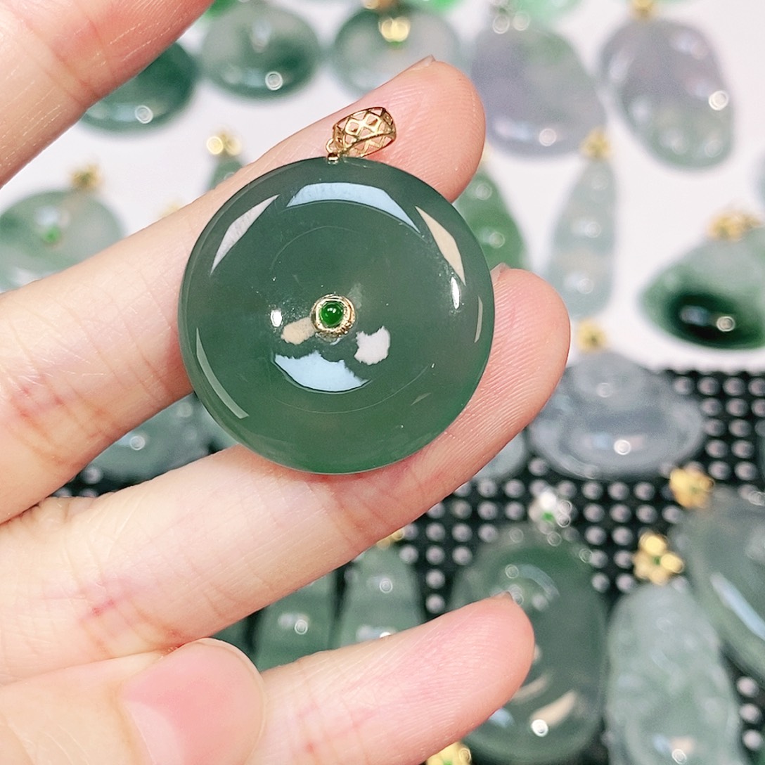翡翠18K金镶嵌吊坠(不含链)