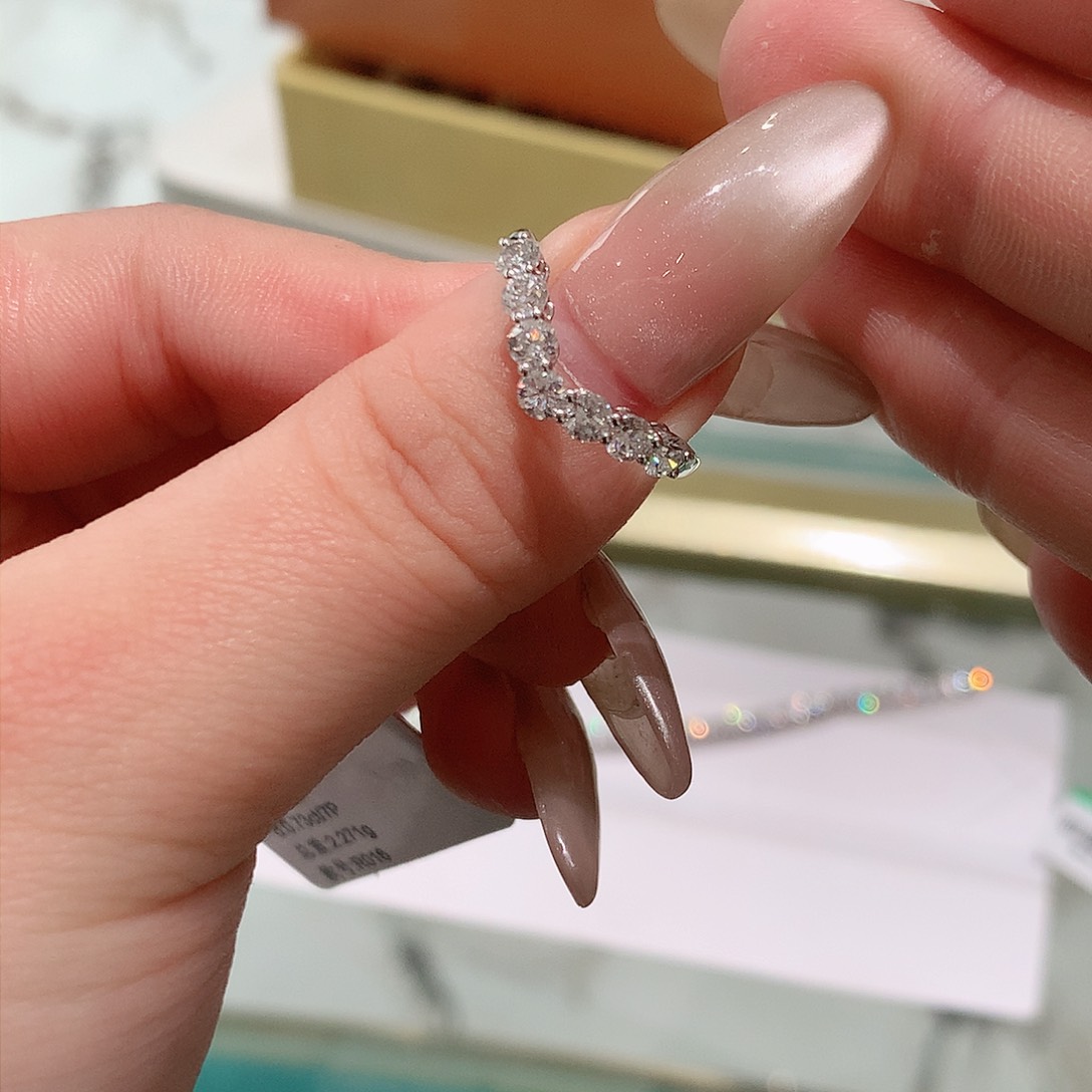 实验室培育钻石18K金镶嵌