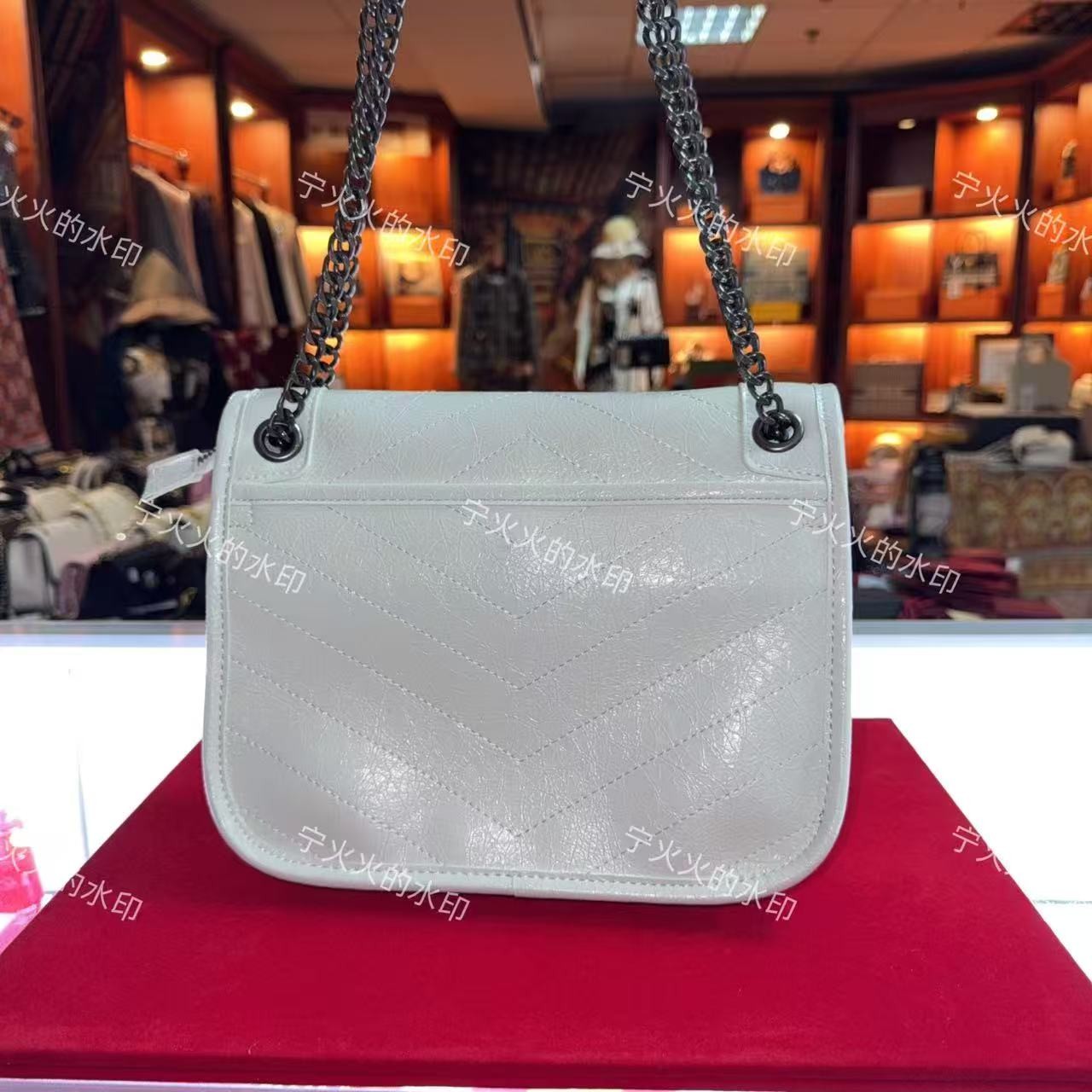 编号【E260号】按编号拍/主图为包的背面图/能拍就是有货/女包