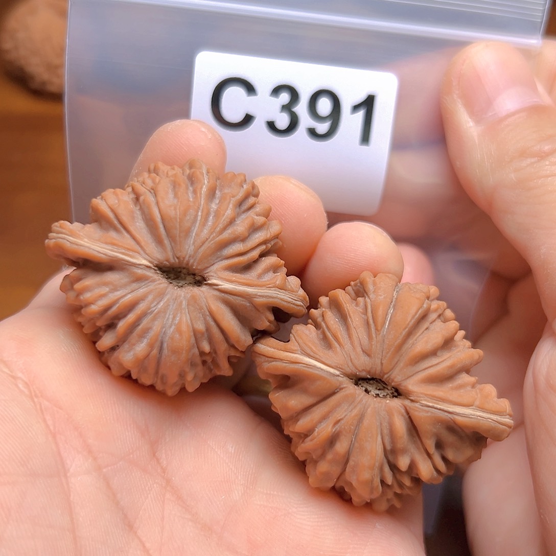 文玩核桃吊坠45四座楼