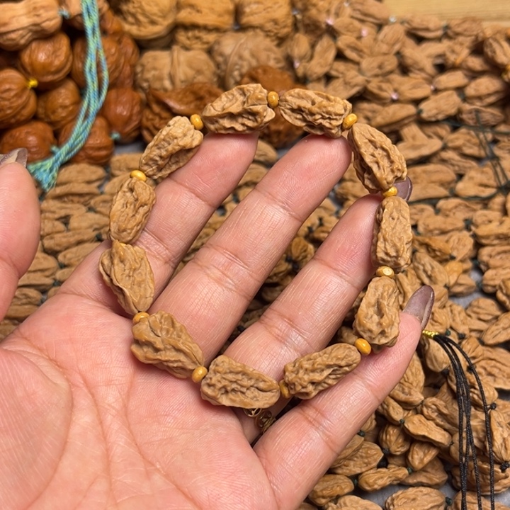 奶***爸桃核吊坠蛤蟆小异