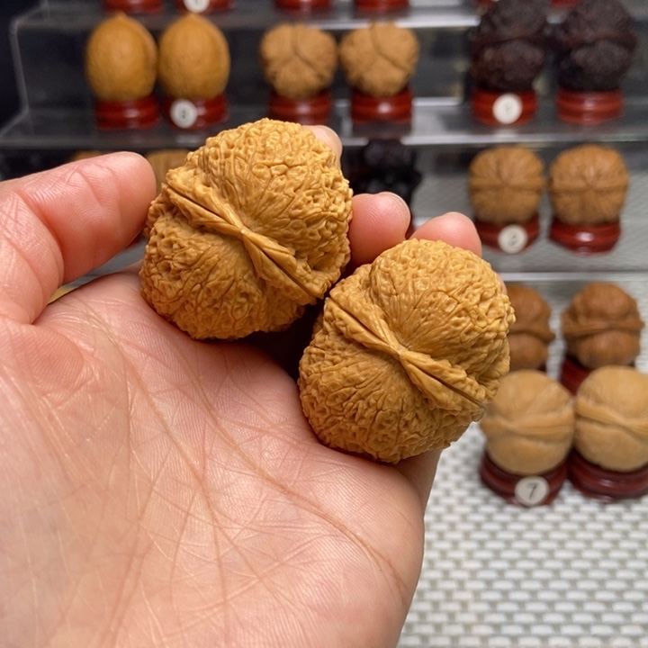 文玩核桃把件20麒麟元宝