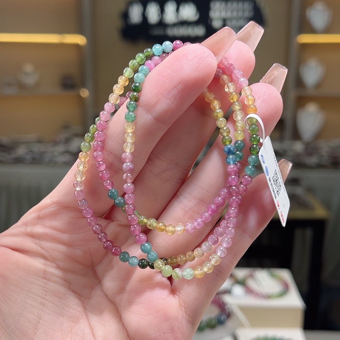 碧玺多样性发一件未镶嵌