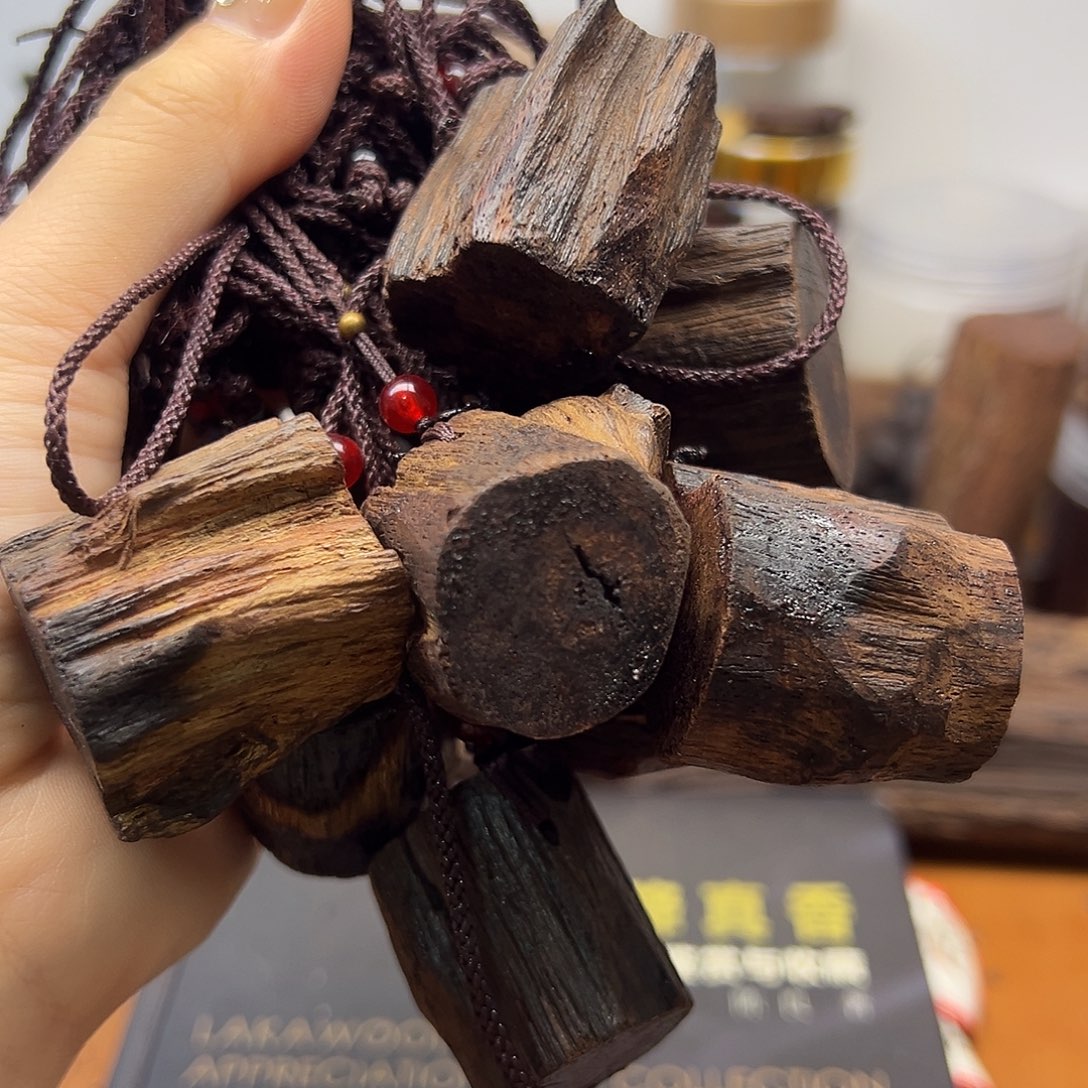 降真香缅甸小叶降真香原木吊坠