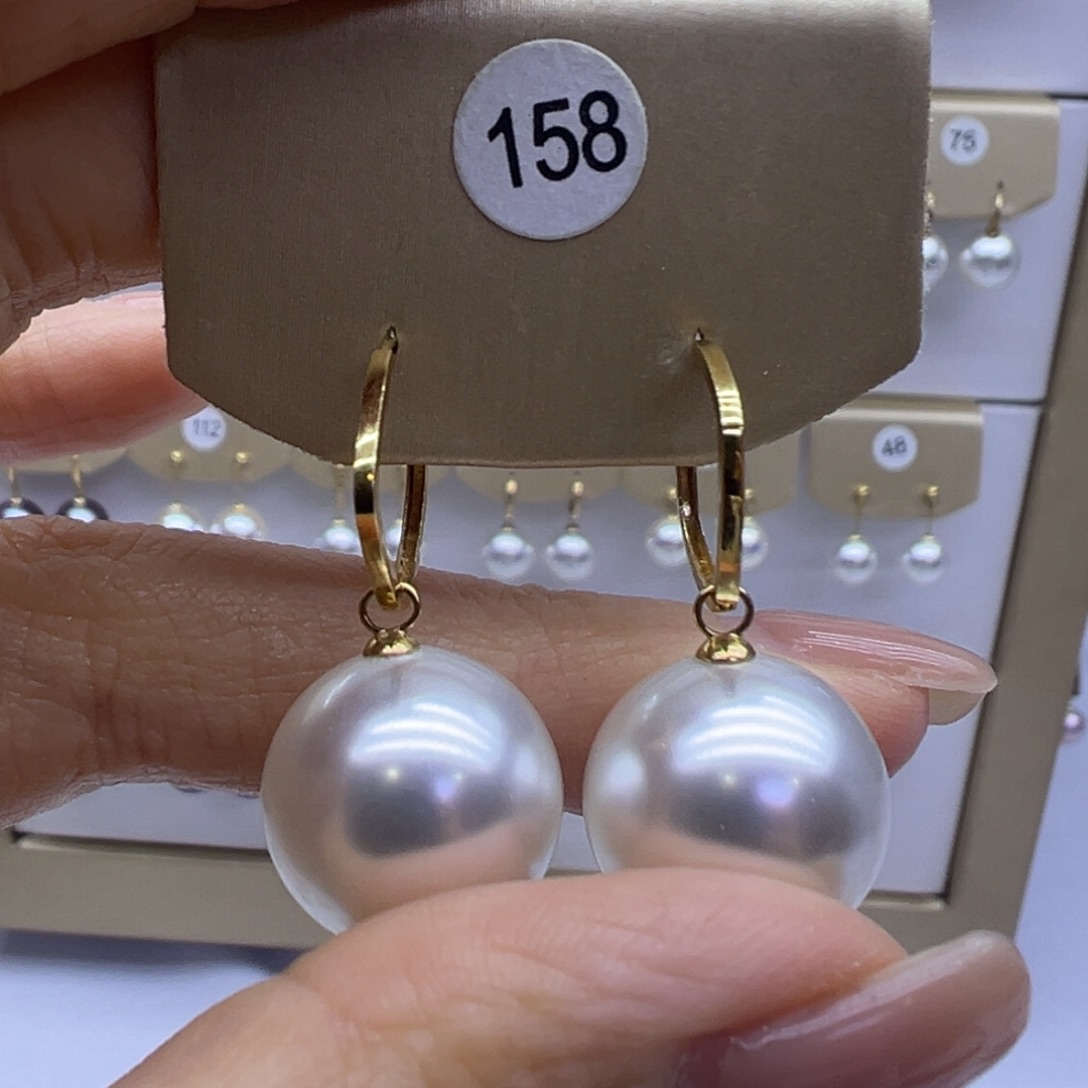 18K金镶嵌淡水珍珠耳饰