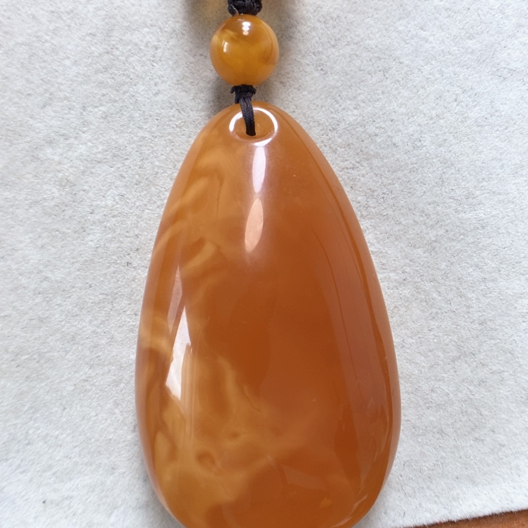 蜜蜡项链未镶嵌吊坠