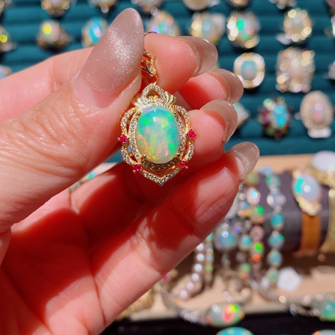 欧泊欧泊吊坠银S925镶嵌