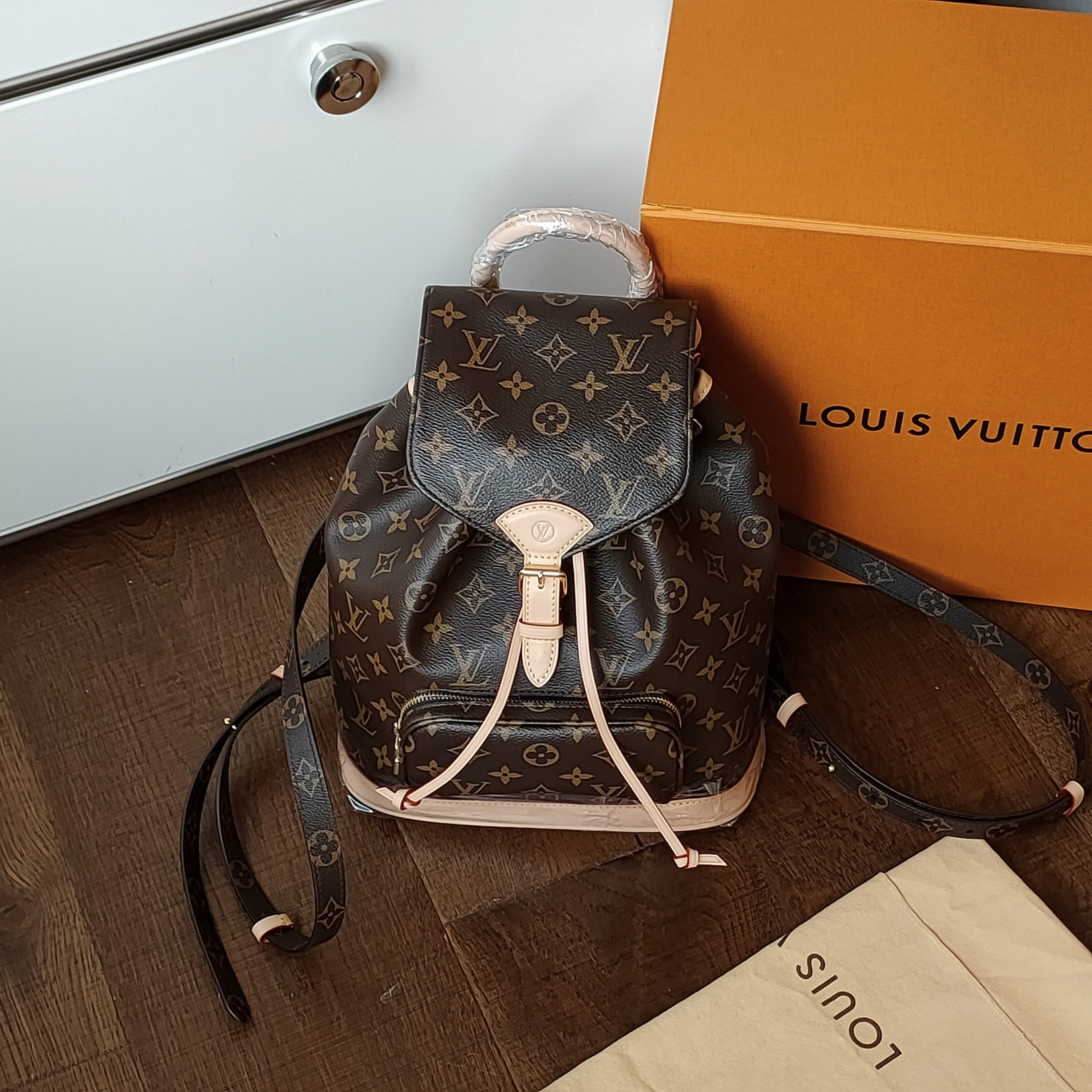99新 LouisVuitton/路易威登 棕色老花Montsouris小号双肩包45066