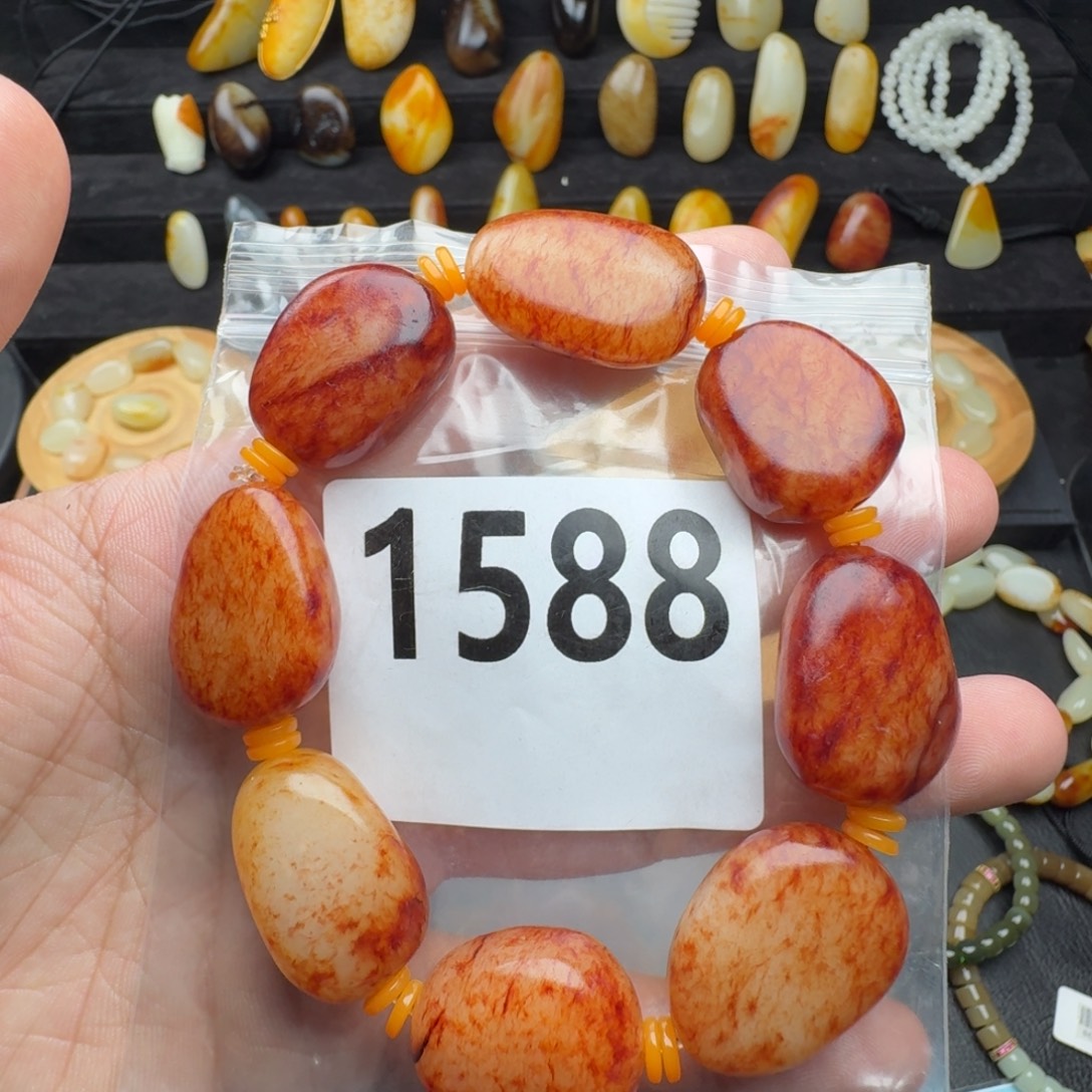 和田玉未镶嵌手串