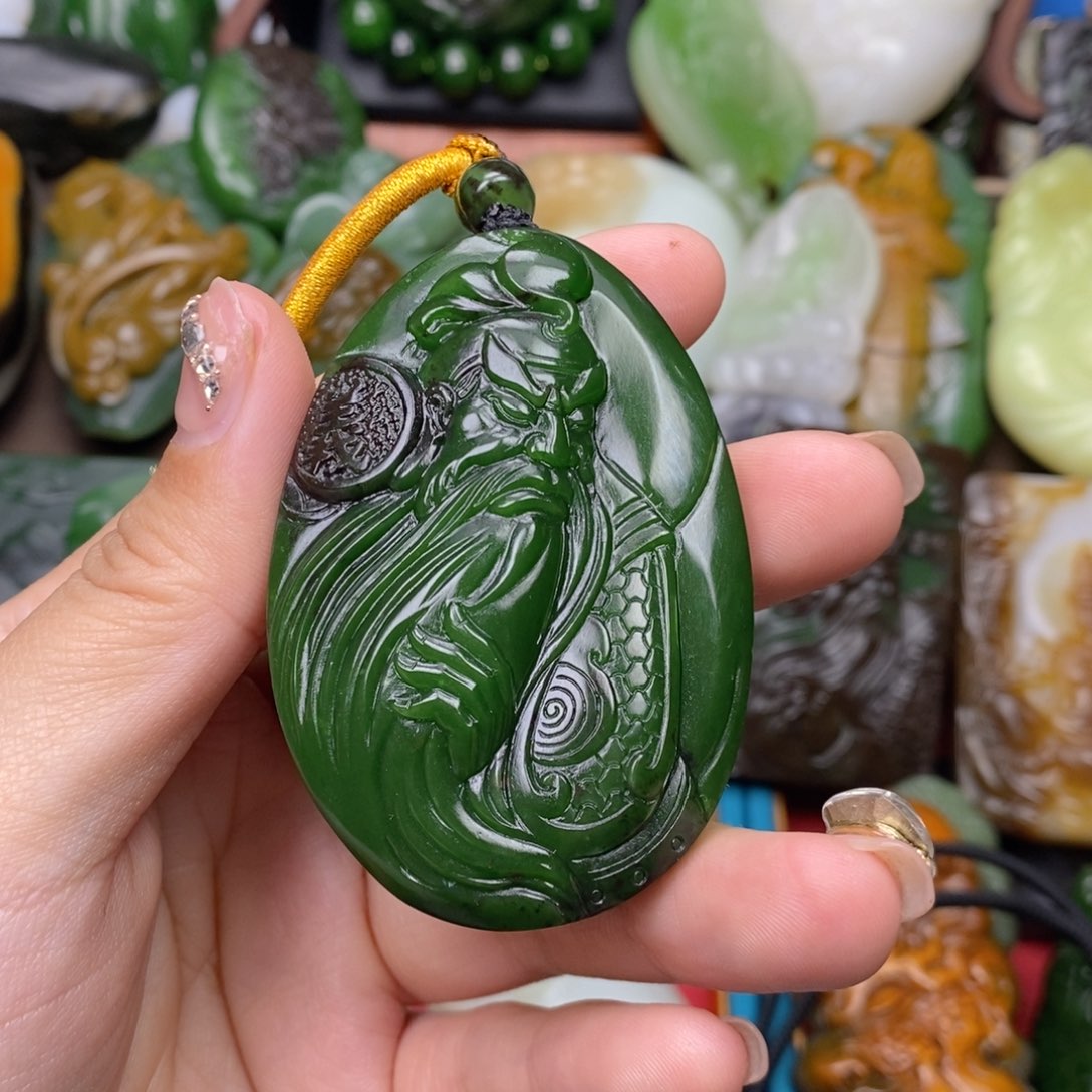 和田玉颈饰未镶嵌乐*彪