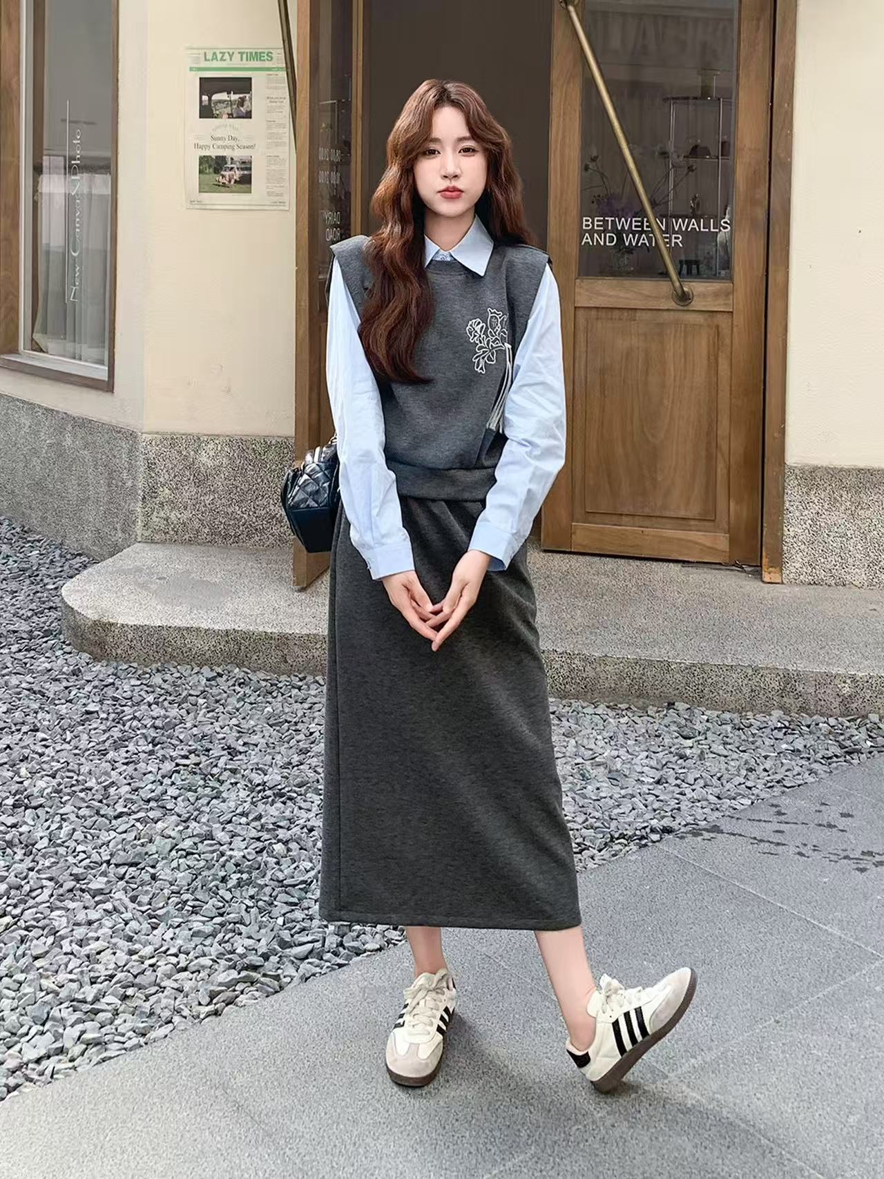 时尚学院风减龄套装女2025秋季日系复古刺绣上衣高腰半身裙两件套
