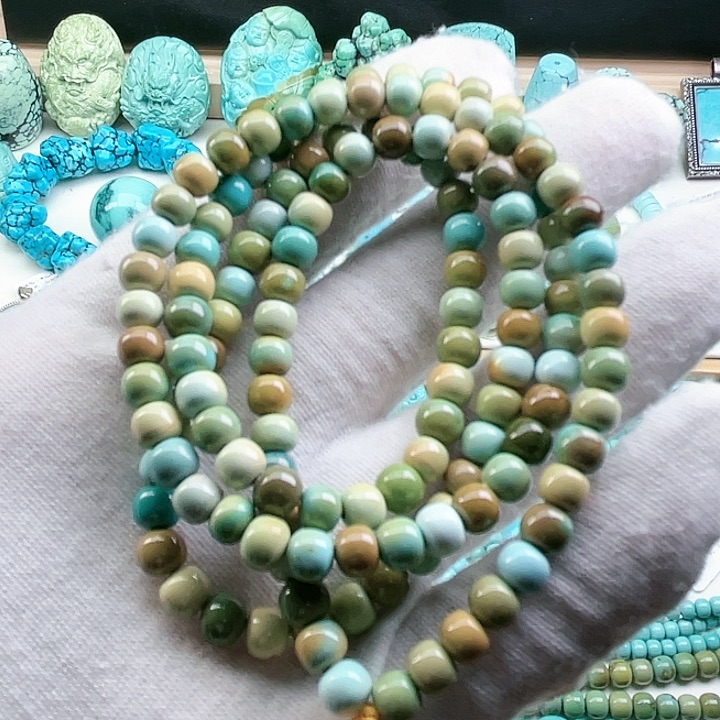 绿松石配饰未镶嵌