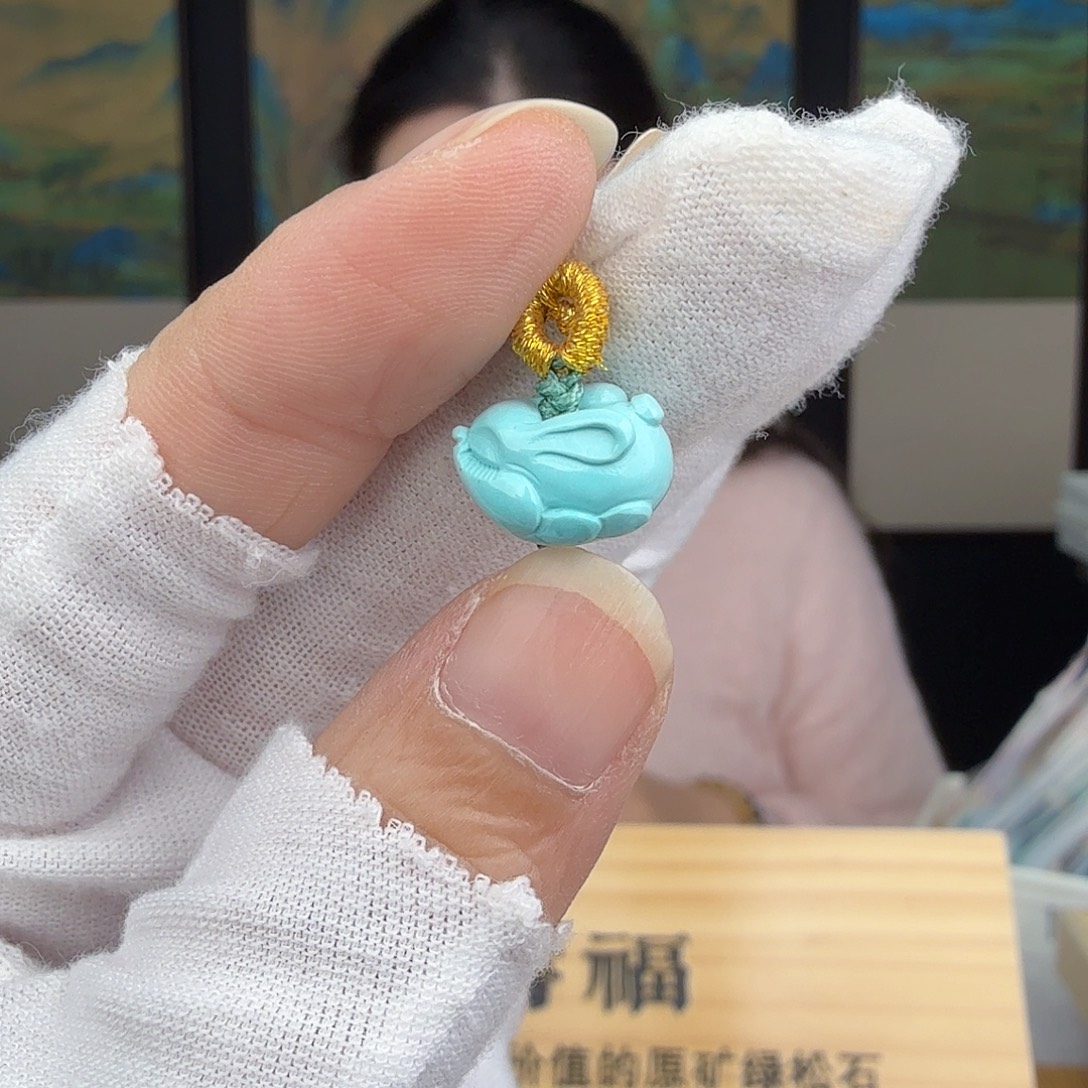 绿松石未镶嵌珠宝奇石