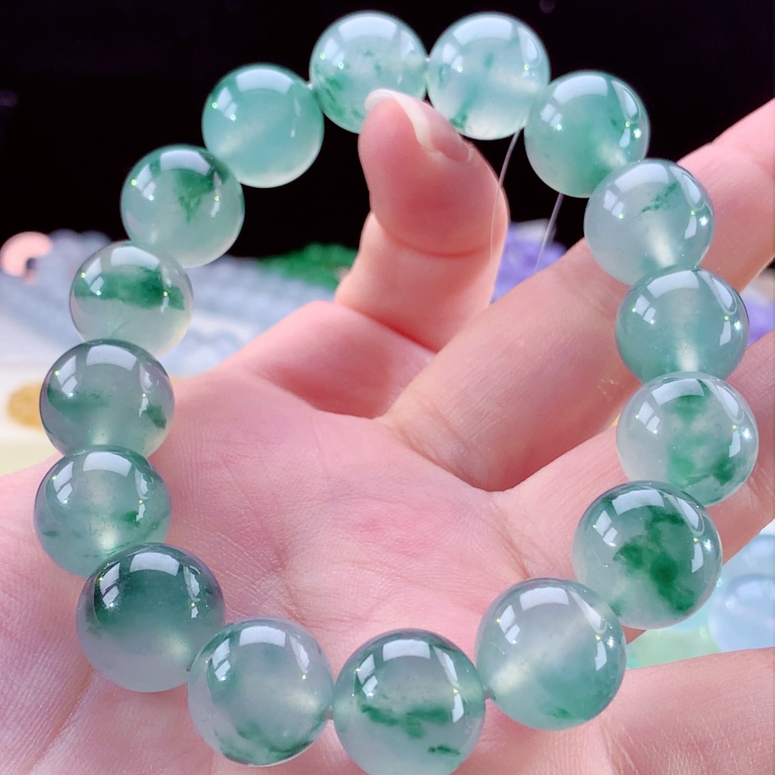 翡翠手链未镶嵌飘花