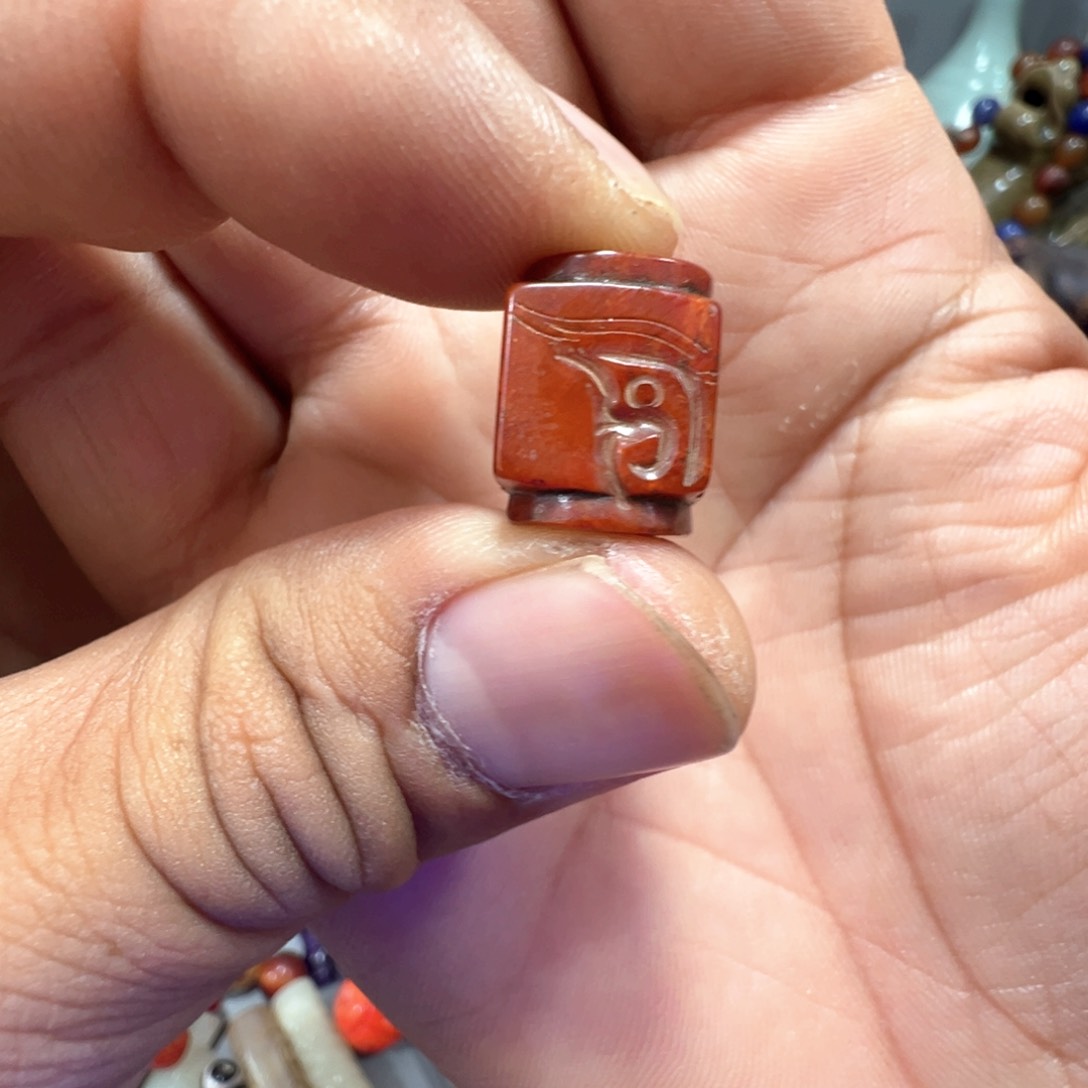 玛瑙/玉髓颈饰合金