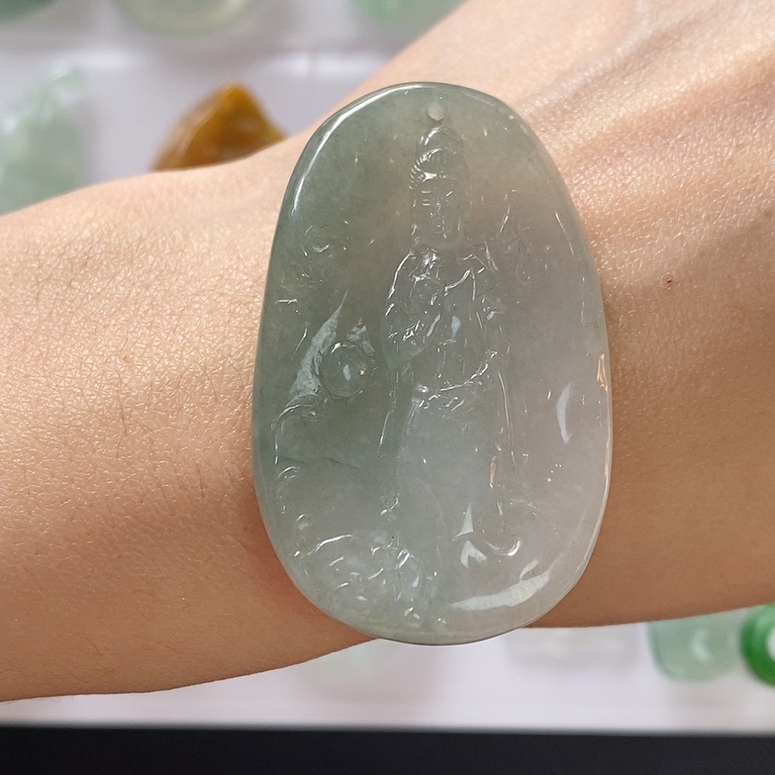 颈饰未镶嵌翡翠-