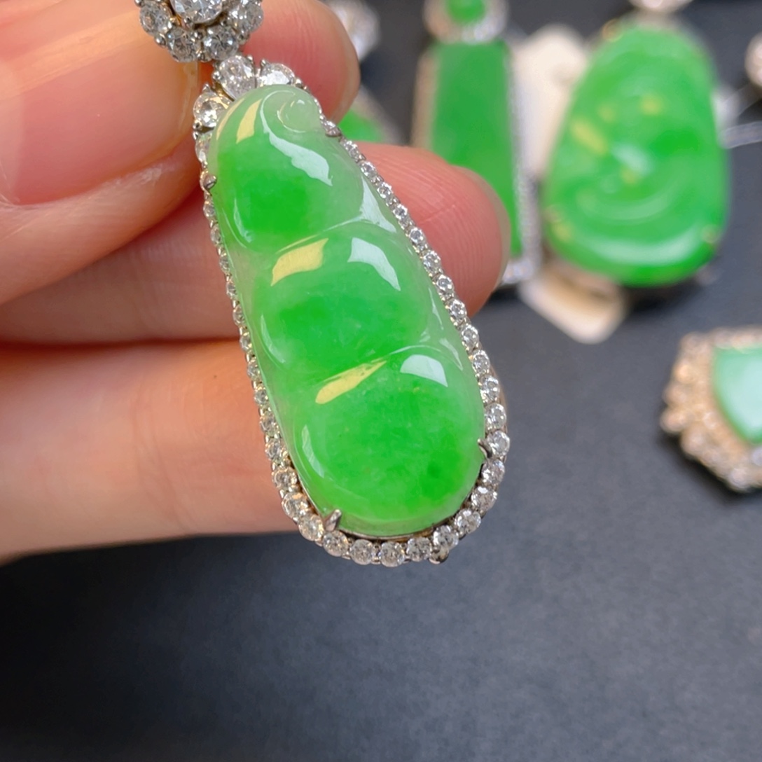 翡翠银S925镶嵌颈饰