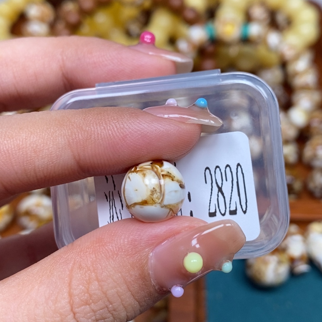 把件猴头核桃沁色圆珠老型2820